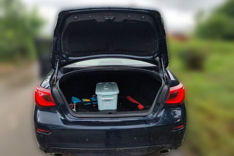 Used Infiniti Q70 2017 Q70L 2.5L Enjoyment Edition Trunk