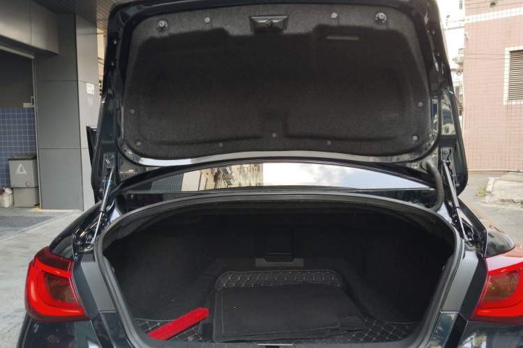 Used Infiniti Q70 2017 Q70L 2.5L Elite Edition Trunk
