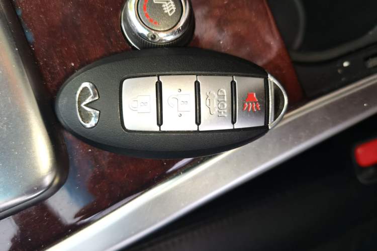 Used Infiniti Q70 2017 Q70L 2.5L Enjoyment Edition Vehicle Key