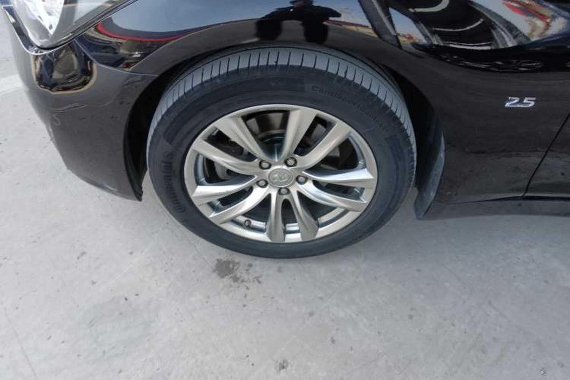 Used Infiniti Q70 2017 Q70L 2.5L Elite Edition Exterior 4