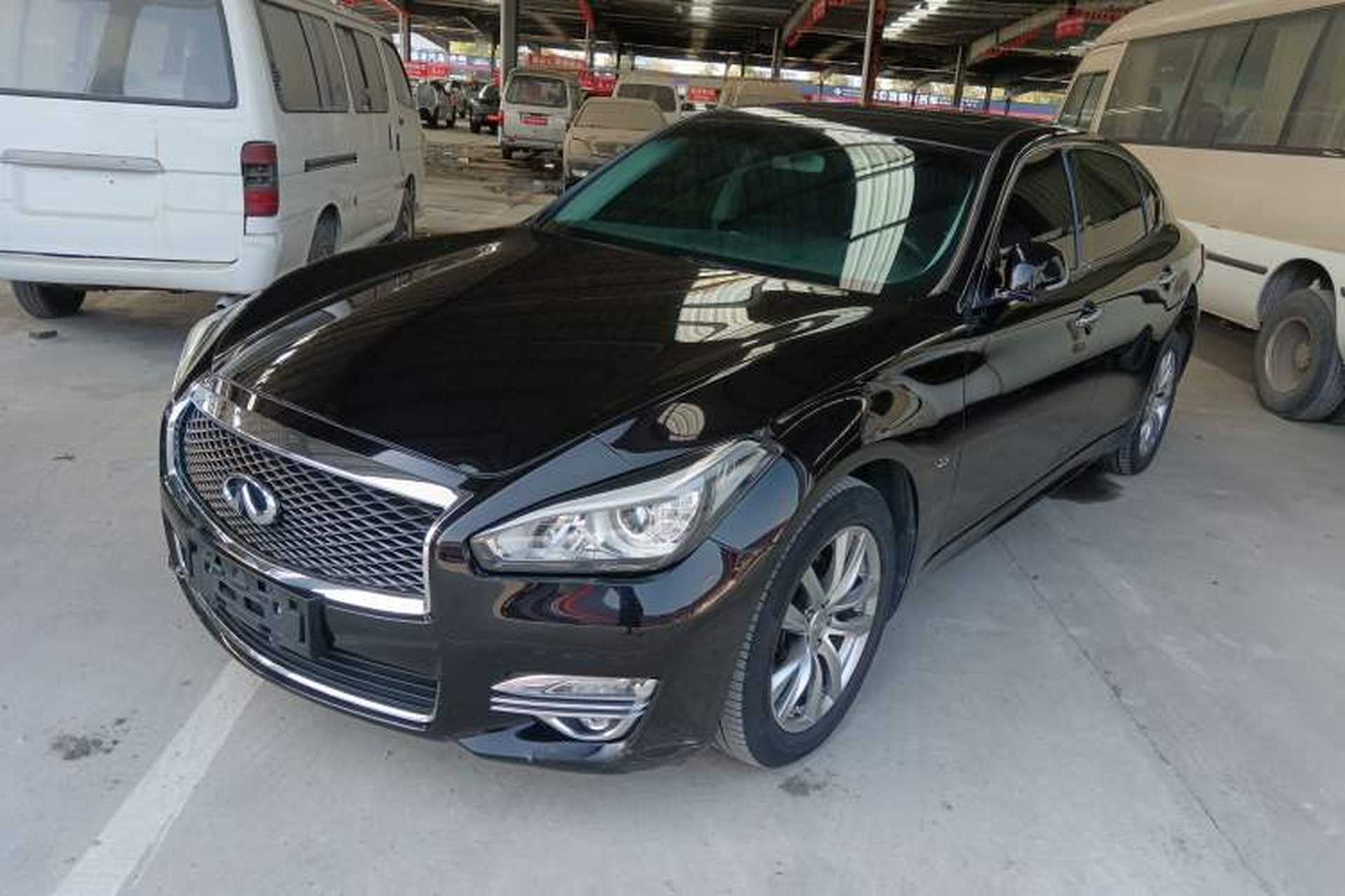 Used Infiniti Q70 2017 Q70L 2.5L Elite Edition Front Left 45 Deg