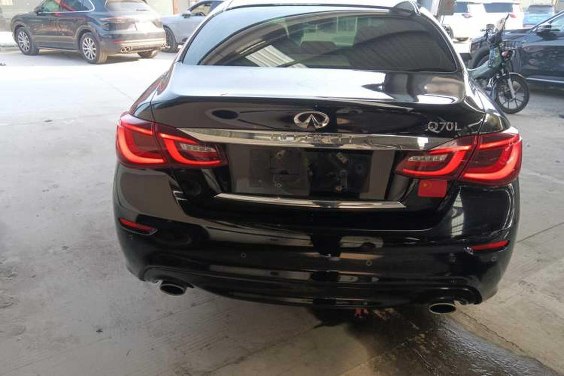 Used Infiniti Q70 2017 Q70L 2.5L Elite Edition Rear