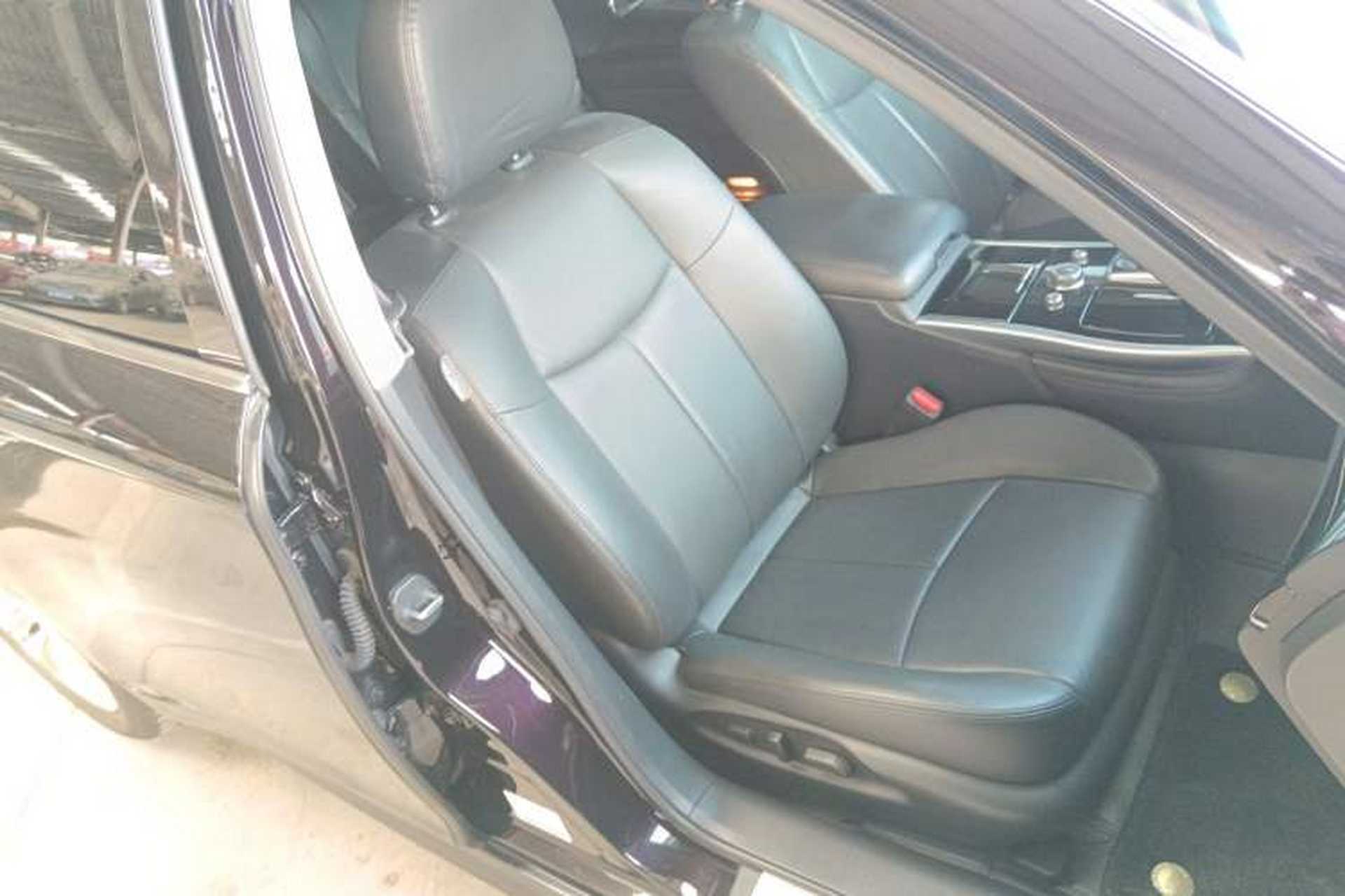 Used Infiniti Q70 2017 Q70L 2.5L Elite Edition Right Front Seat