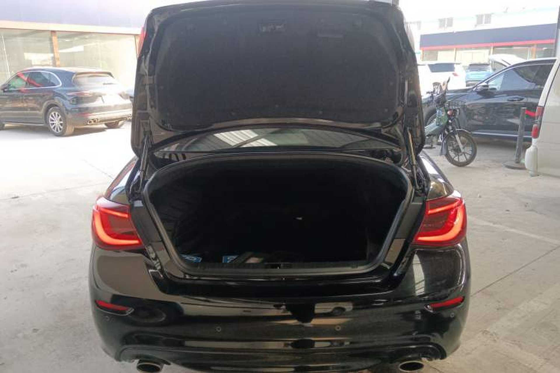 Used Infiniti Q70 2017 Q70L 2.5L Elite Edition Trunk