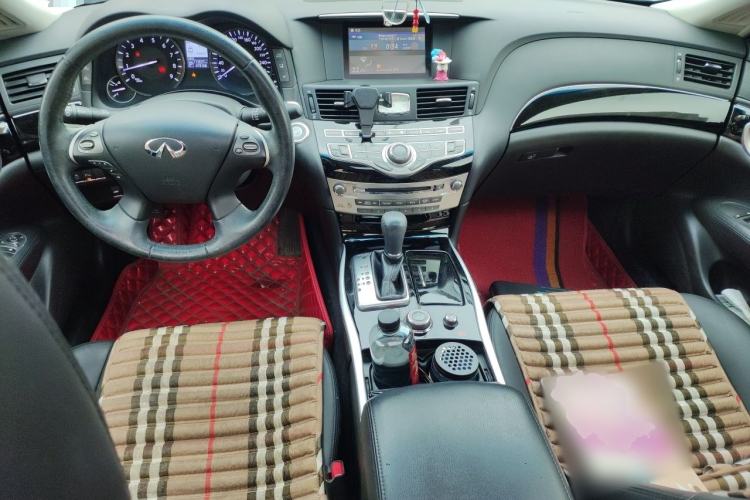 Used Infiniti Q70 2017 Q70L 2.5L Elite Edition Center Console