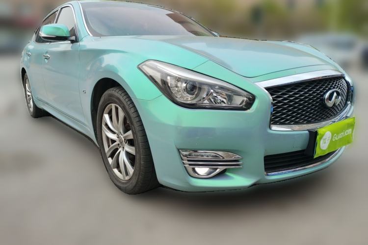 Used Infiniti Q70 2017 Q70L 2.5L Elite Edition Front Right 45 Deg