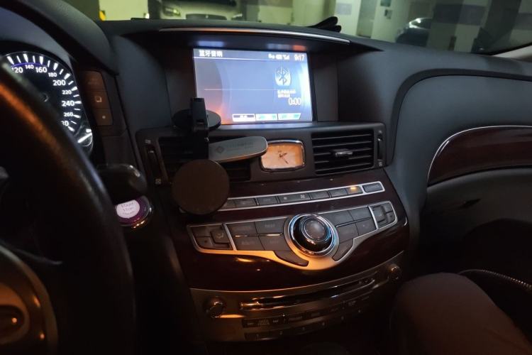 Used Infiniti Q70 2017 Q70L 2.5L Enjoyment Edition Audio And AC Panel