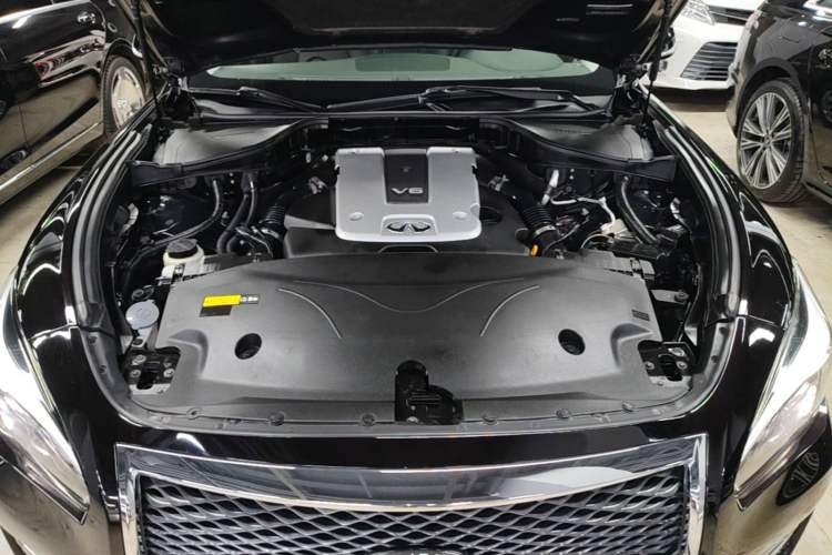 Used Infiniti Q70 2017 Q70L 2.5L Elite Edition Engine Bay