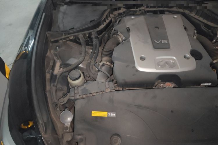 Used Infiniti Q70 2017 Q70L 2.5L Enjoyment Edition Engine Bay Right