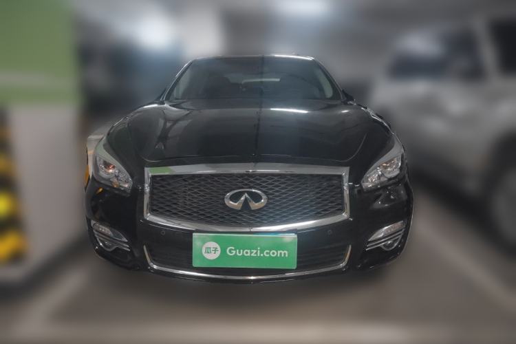 Used Infiniti Q70 2017 Q70L 2.5L Enjoyment Edition Front