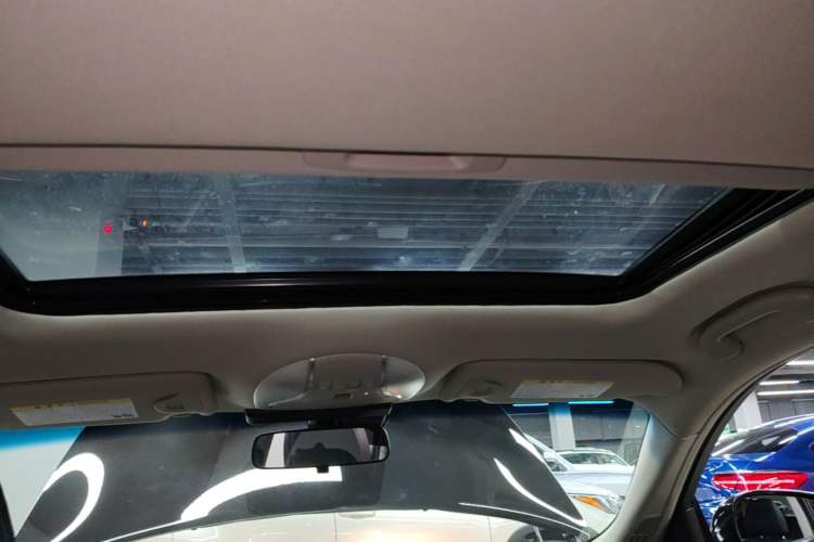 Used Infiniti Q70 2017 Q70L 2.5L Elite Edition Headliner
