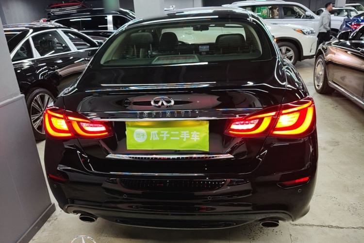 Used Infiniti Q70 2017 Q70L 2.5L Elite Edition Rear