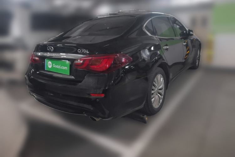Used Infiniti Q70 2017 Q70L 2.5L Enjoyment Edition Rear Right 45 Deg