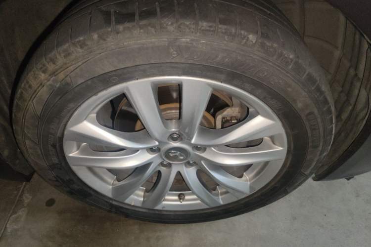 Used Infiniti Q70 2017 Q70L 2.5L Elite Edition Right Front Wheel Hub