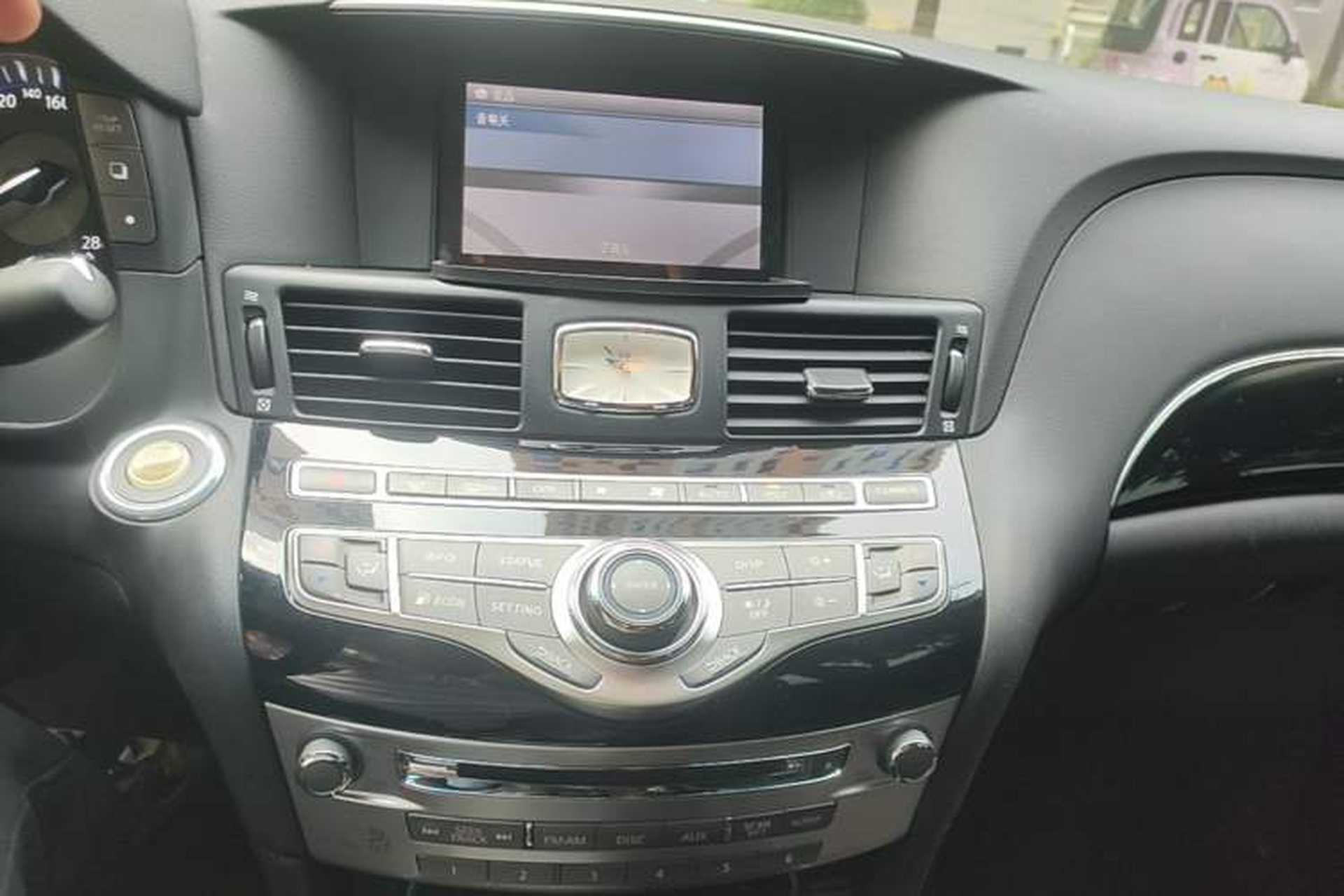 Used Infiniti Q70 2017 Q70L 2.5L Elite Edition Audio And AC Panel