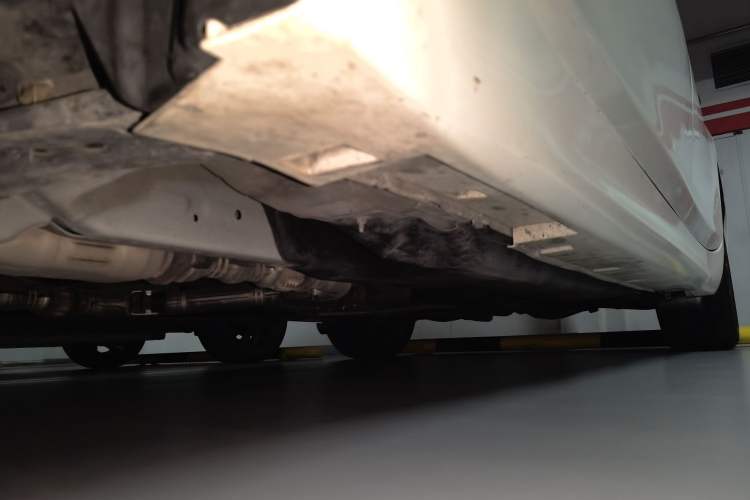 Used Infiniti Q70 2017 Q70L 2.5L Enjoyment Edition Chassis Front Left