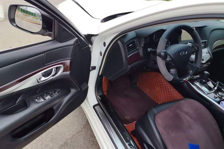 Used Infiniti Q70 2017 Q70L 2.5L Enjoyment Edition Driver Seat