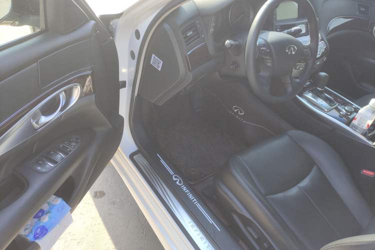 Used Infiniti Q70 2017 Q70L 2.5L Enjoyment Edition Driver Seat