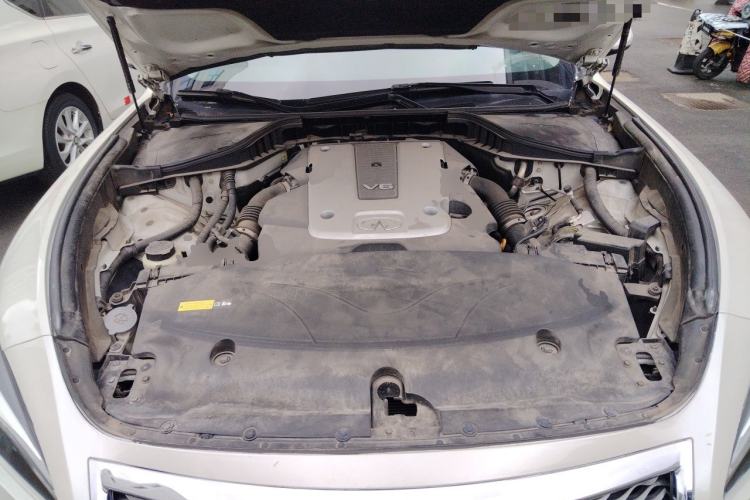 Used Infiniti Q70 2017 Q70L 2.5L Elite Edition Engine Bay