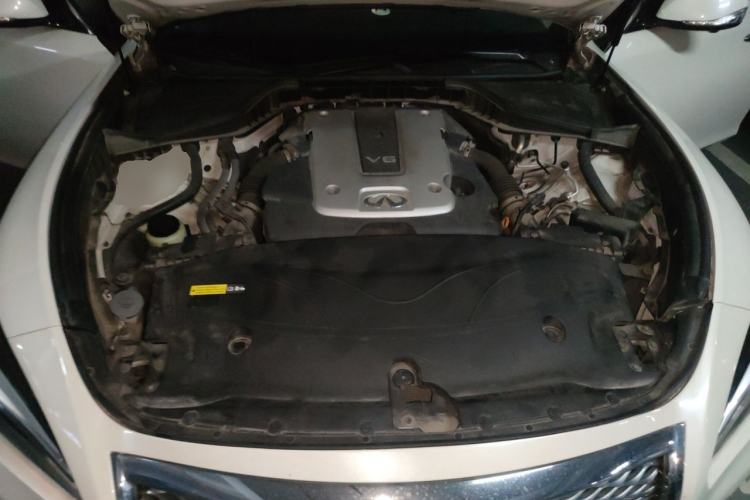 Used Infiniti Q70 2017 Q70L 2.5L Enjoyment Edition Engine Bay
