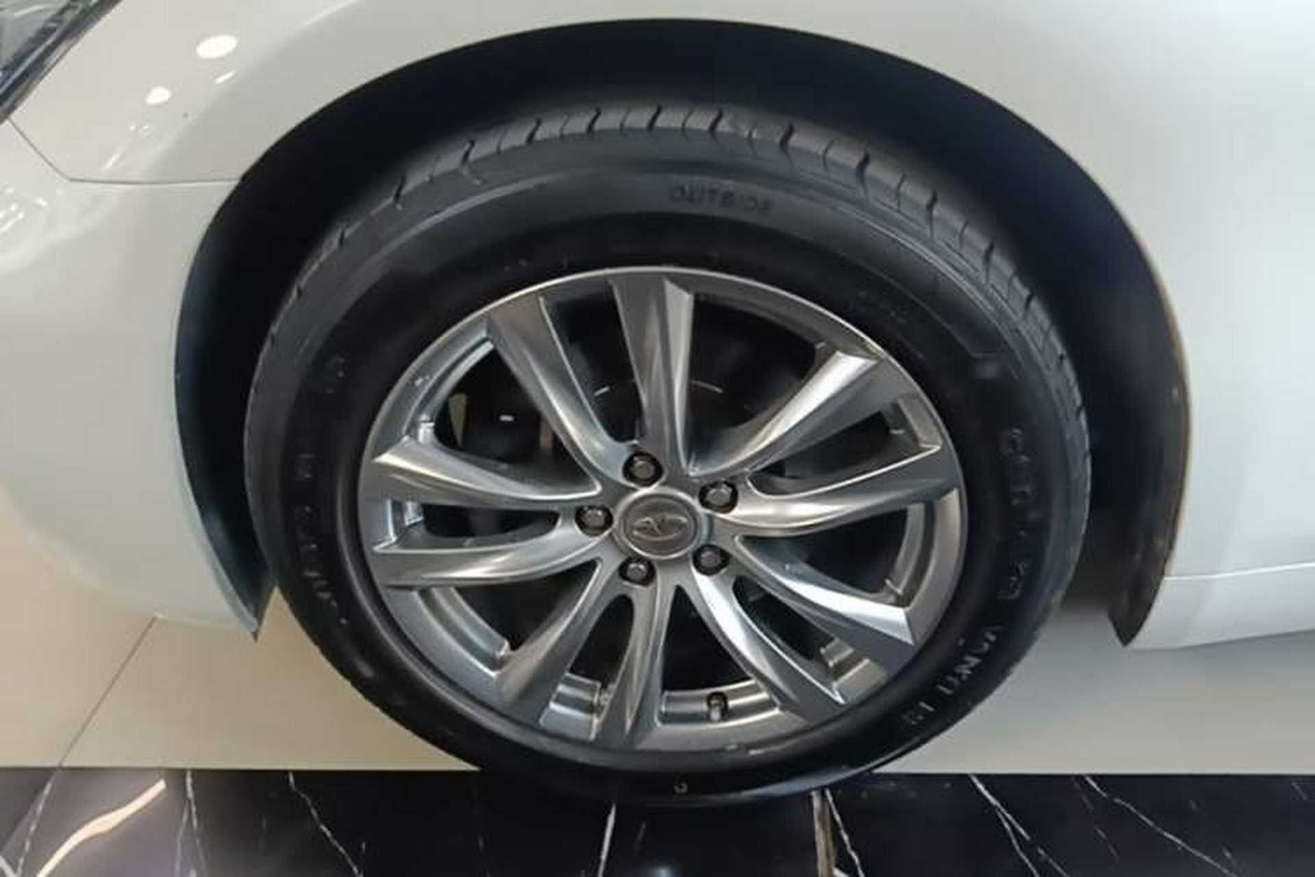 Used Infiniti Q70 2017 Q70L 2.5L Elite Edition Exterior 2