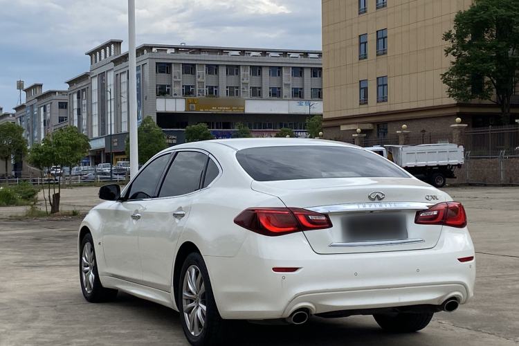 Used Infiniti Q70 2017 Q70L 2.5L Elite Edition Exterior 7