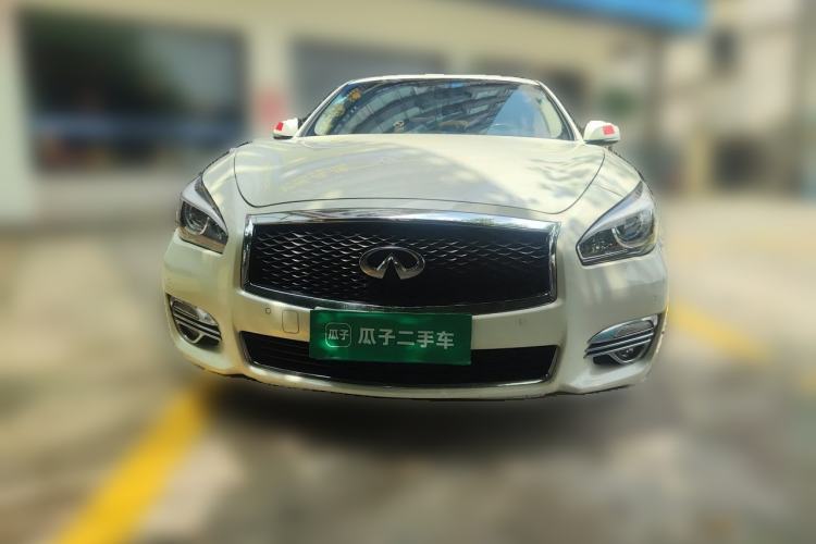 Used Infiniti Q70 2017 Q70L 2.5L Enjoyment Edition Front