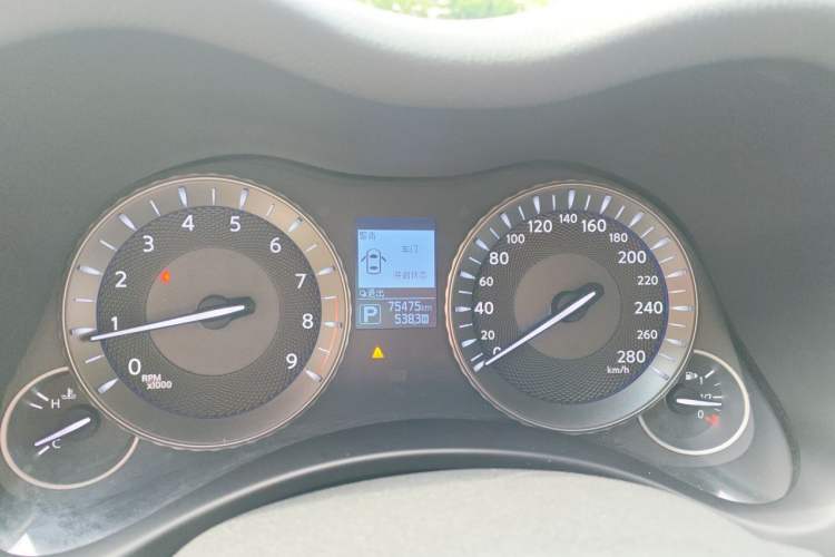 Used Infiniti Q70 2017 Q70L 2.5L Elite Edition Instrument Cluster