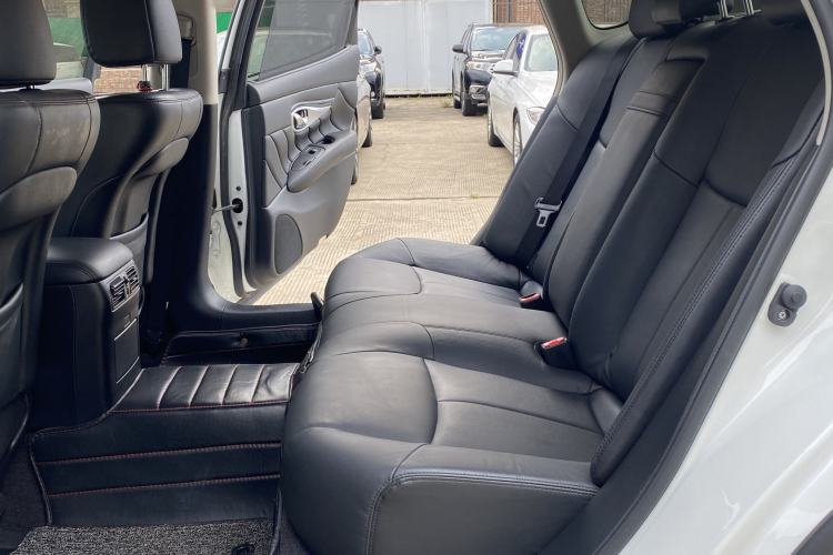 Used Infiniti Q70 2017 Q70L 2.5L Elite Edition Interior 1