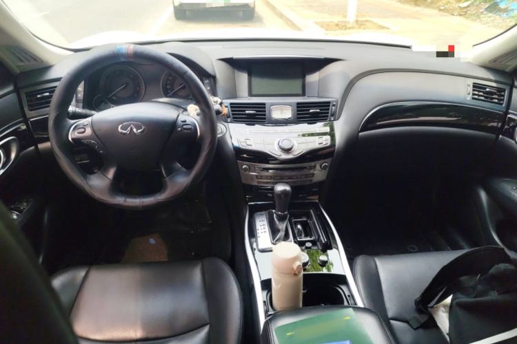 Used Infiniti Q70 2017 Q70L 2.5L Elite Edition Interior 2