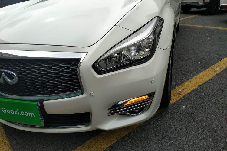 Used Infiniti Q70 2017 Q70L 2.5L Elite Edition Left Front Headlight