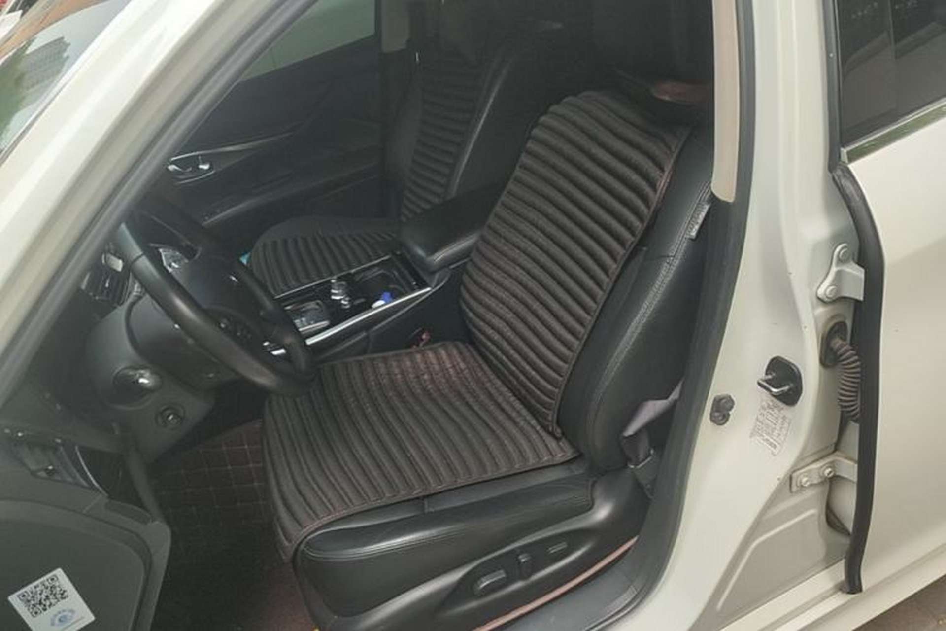 Used Infiniti Q70 2017 Q70L 2.5L Elite Edition Left Front Seat