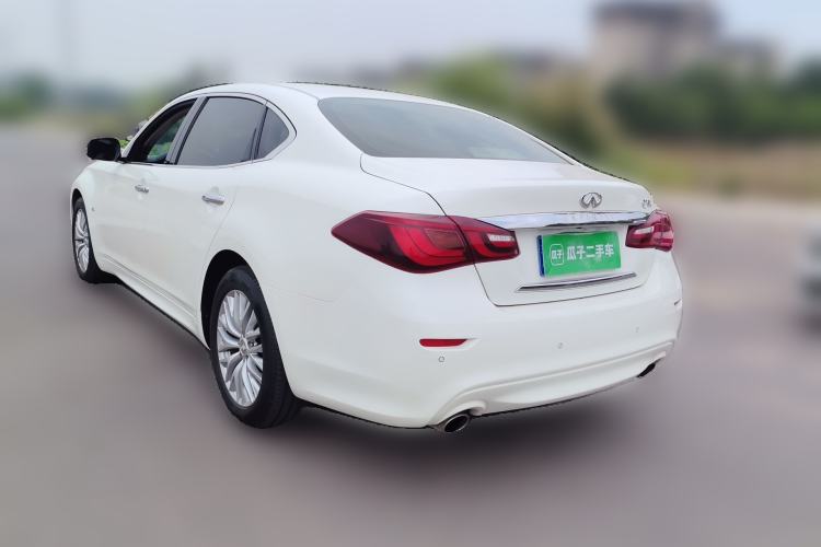 Used Infiniti Q70 2017 Q70L 2.5L Enjoyment Edition Rear Left 45 Deg