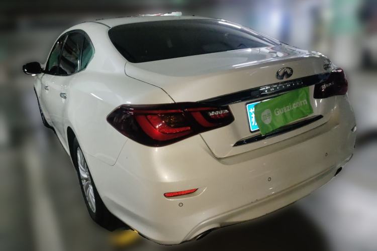 Used Infiniti Q70 2017 Q70L 2.5L Enjoyment Edition Rear Left 45 Deg