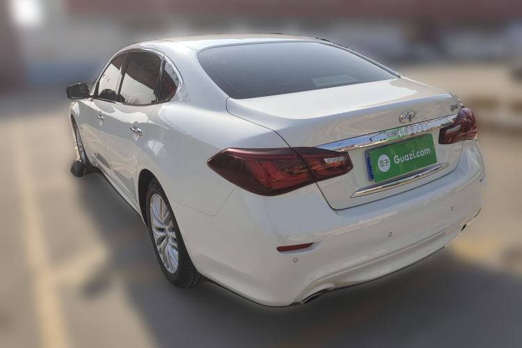 Used Infiniti Q70 2017 Q70L 2.5L Enjoyment Edition Rear Left 45 Deg