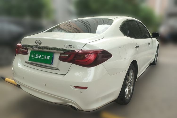 Used Infiniti Q70 2017 Q70L 2.5L Elite Edition Rear Right 45 Deg