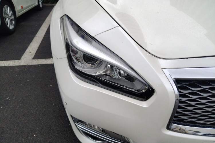 Used Infiniti Q70 2017 Q70L 2.5L Elite Edition Right Front Headlight