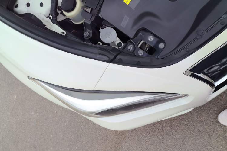 Used Infiniti Q70 2017 Q70L 2.5L Enjoyment Edition Right Front Headlight