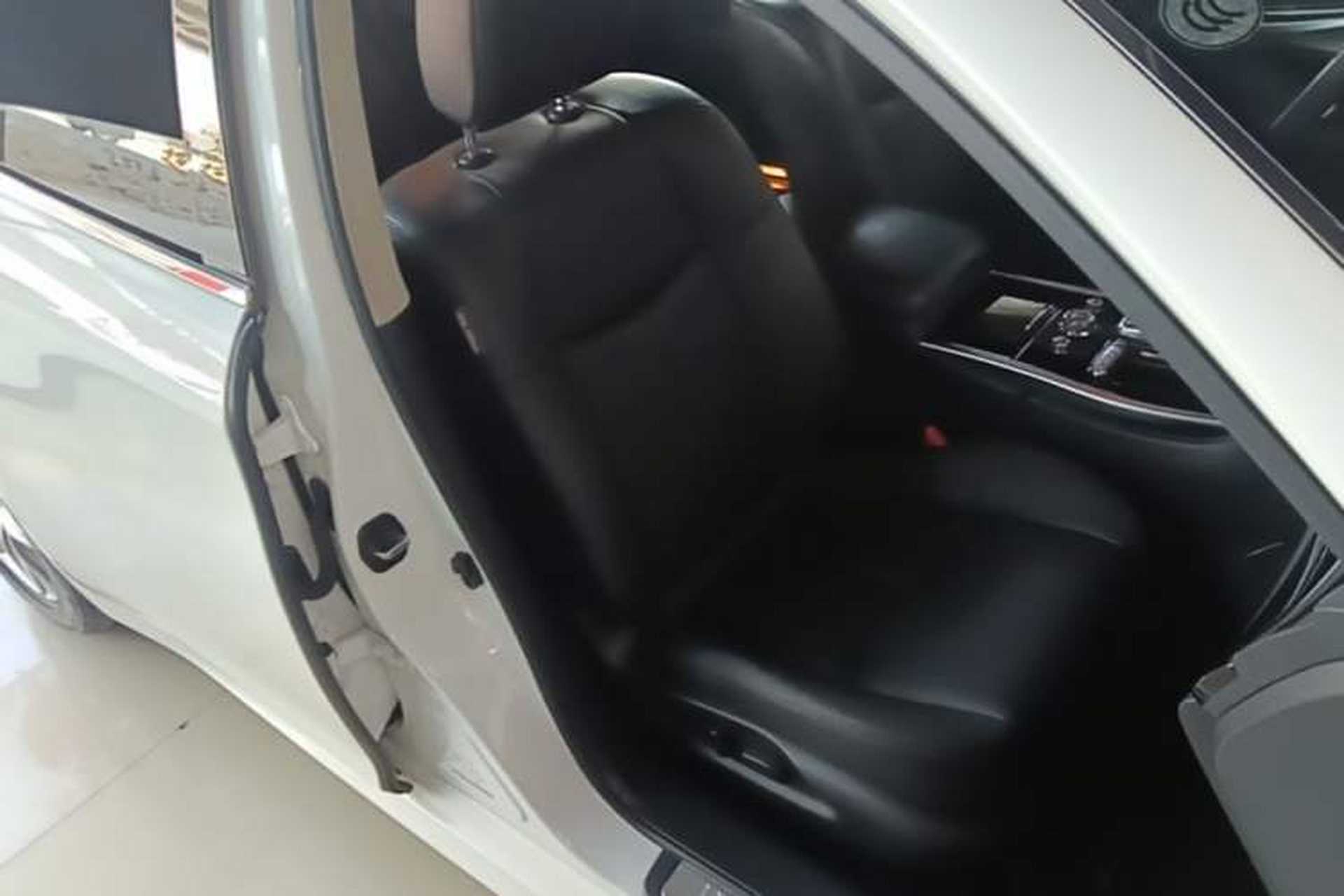 Used Infiniti Q70 2017 Q70L 2.5L Elite Edition Right Front Seat