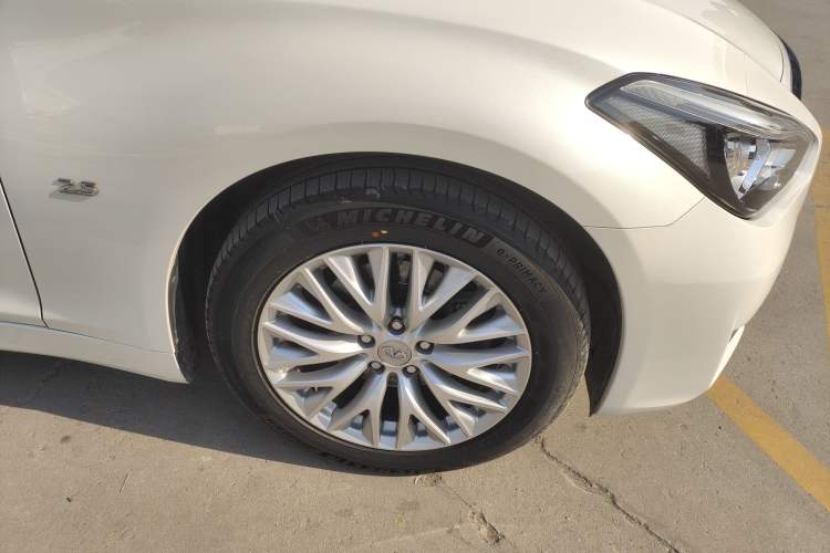 Used Infiniti Q70 2017 Q70L 2.5L Enjoyment Edition Right Front Wheel Hub