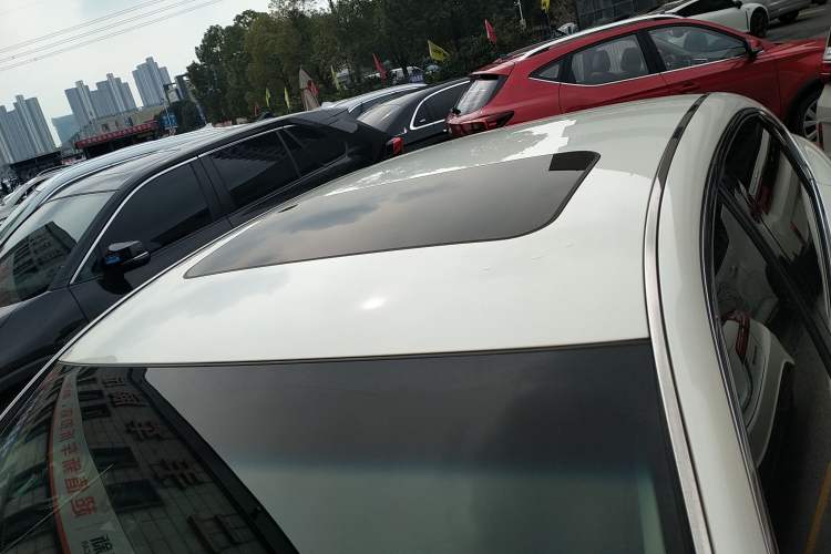 Used Infiniti Q70 2017 Q70L 2.5L Elite Edition Roof