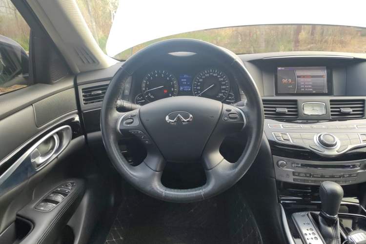 Used Infiniti Q70 2017 Q70L 2.5L Elite Edition Steering Wheel