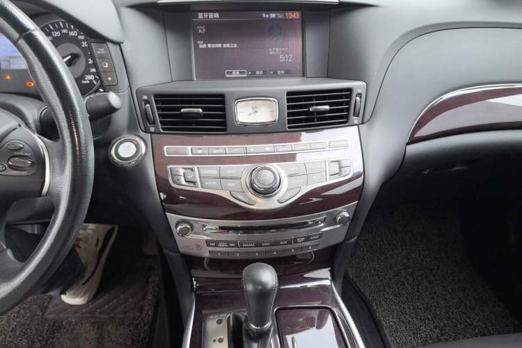 Used Infiniti Q70 2019 Q70L 2.0T Elite Plus Version Audio And AC Panel