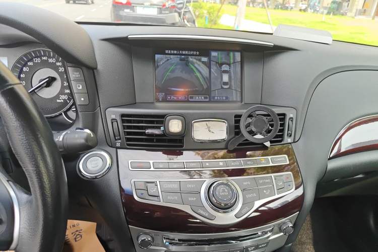 Used Infiniti Q70 2019 Q70L 2.0T Enjoyment Edition Audio And AC Panel