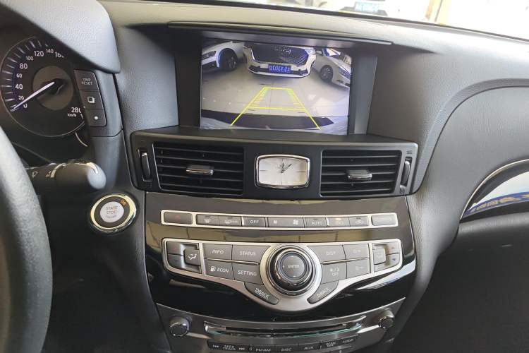Used Infiniti Q70 2019 Q70L 2.0T Elite Edition Audio And AC Panel
