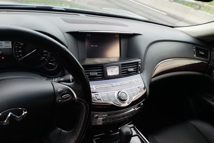 Used Infiniti Q70 2019 Q70L 2.0T Elite Plus Version Audio And AC Panel