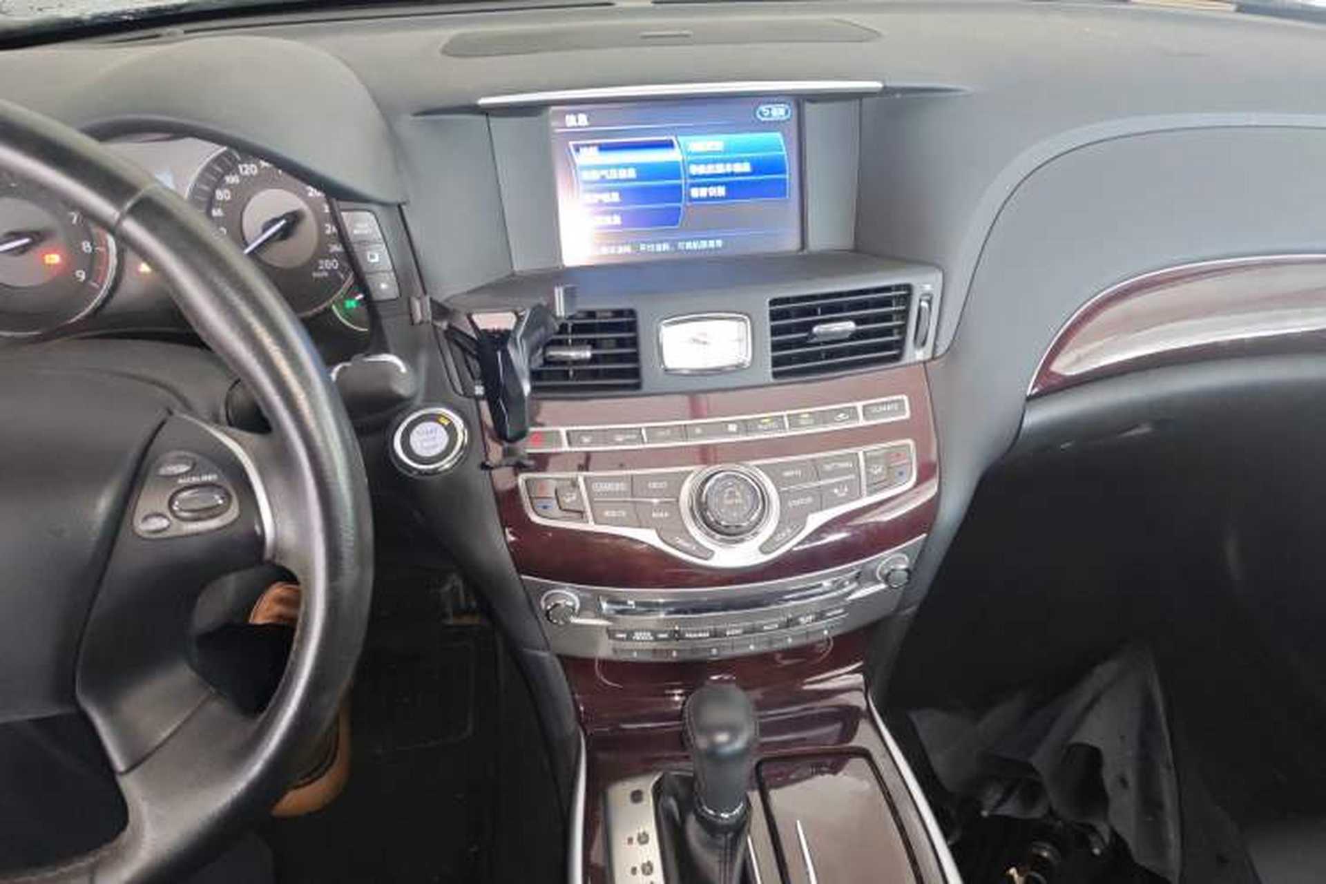 Used Infiniti Q70 2019 Q70L 2.0T Elite Plus Version Audio And AC Panel