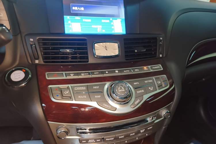 Used Infiniti Q70 2019 Q70L 2.0T Elite Plus Version Audio And AC Panel