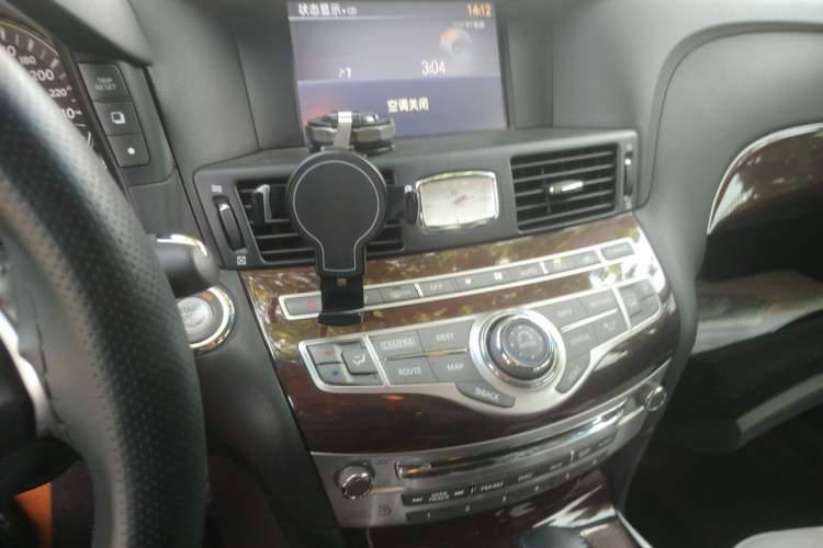 Used Infiniti Q70 2019 Q70L 2.0T Enjoyment Edition Audio And AC Panel