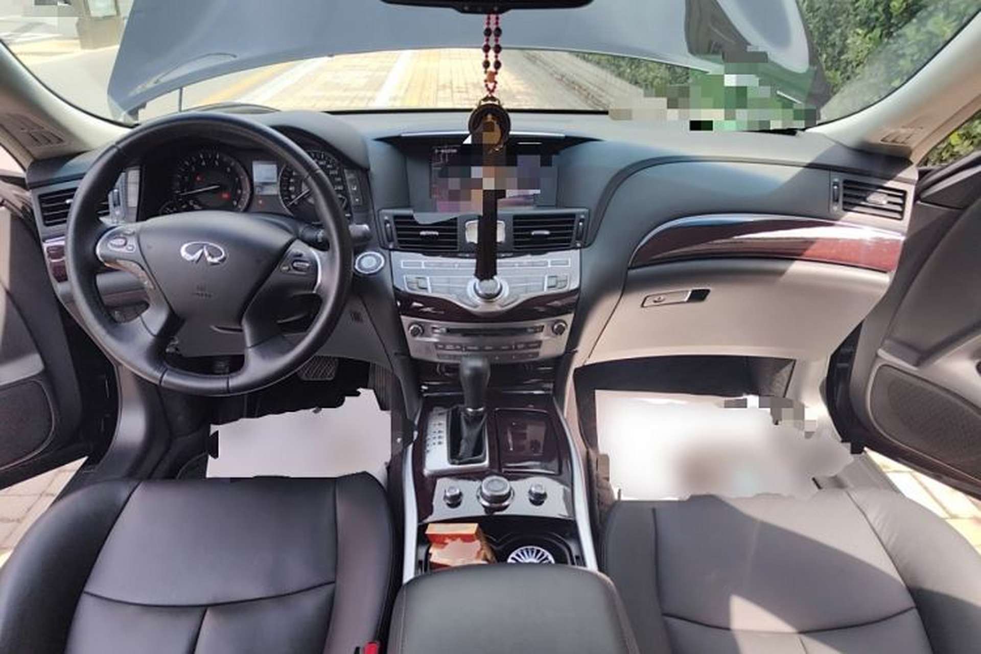 Used Infiniti Q70 2019 Q70L 2.0T Elite Plus Version Center Console